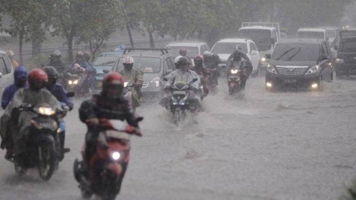 Prakiraan Cuaca BMKG Jawa Barat Sabtu, 26 November 2022: Bogor Berawan, Cianjur Hujan Ringan